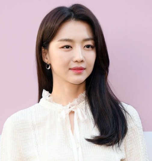 장희진 나이, 극중 상대역 이준기보다 한 살 어려...현재 비연예인과 열애중